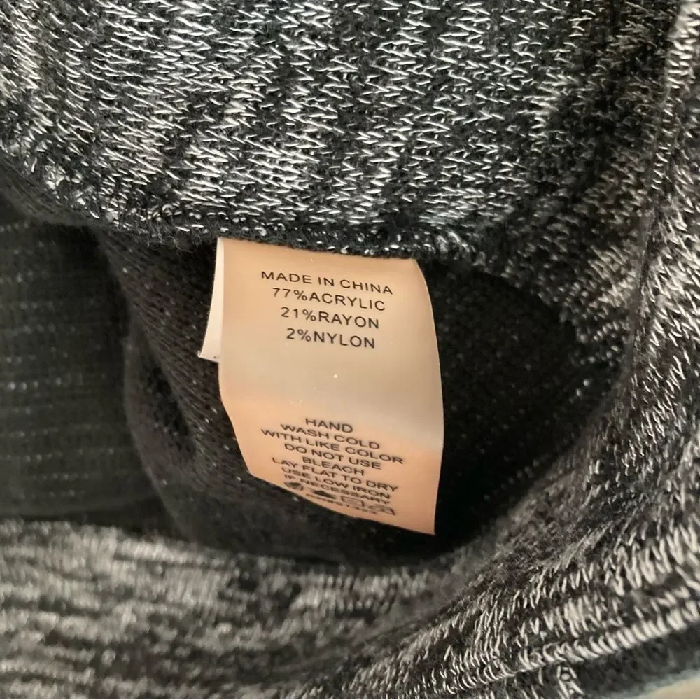 Two by Vince Camuto Moto Sweater Medium Gray Black